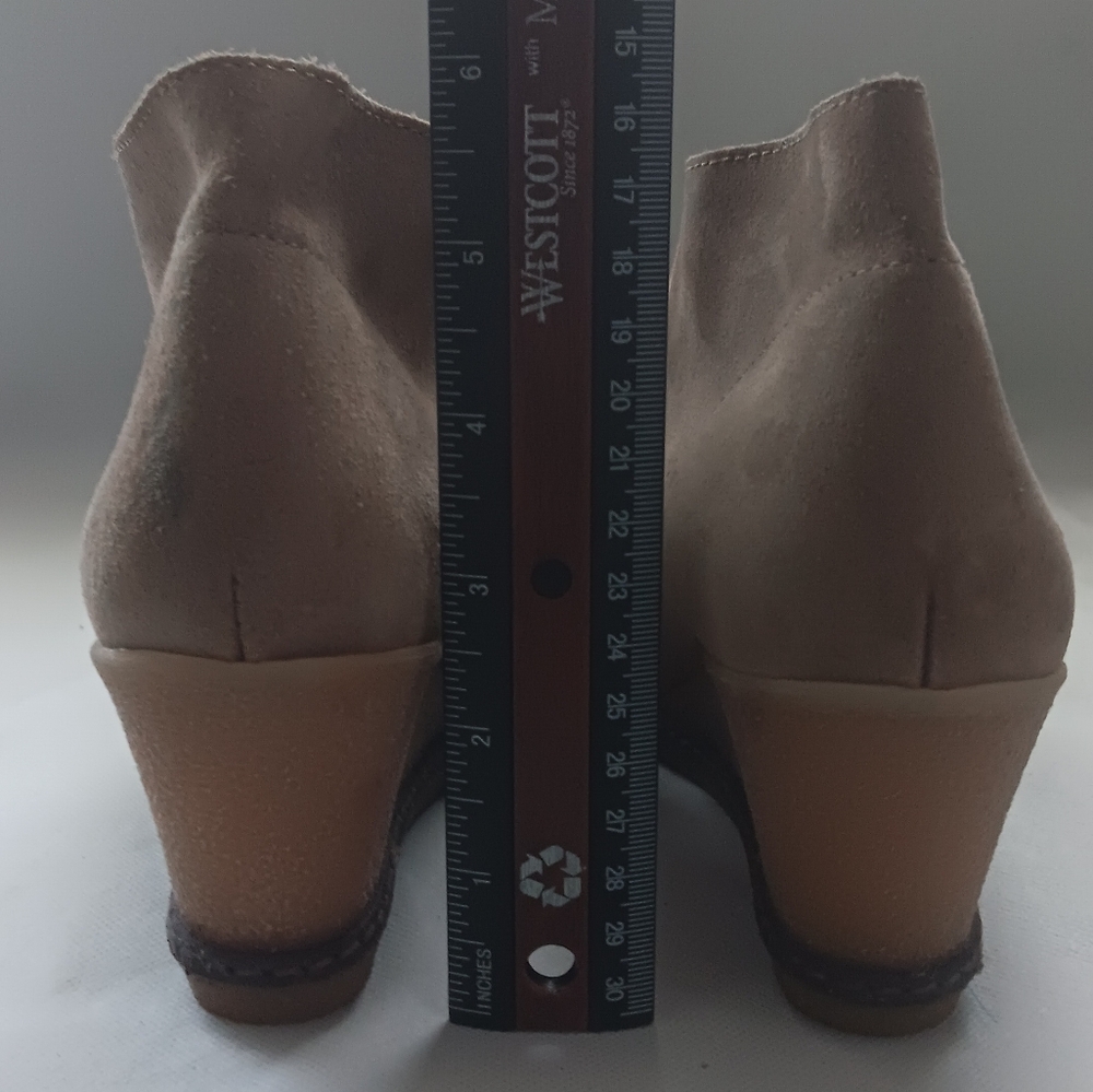 J Crew Italy Womens 6 Tan Suede Wedge Ankle Bootie Boot Shoe Crepe Sole - Picture 6 of 16
